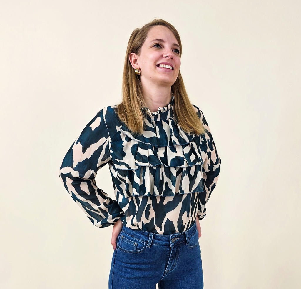 [00019] Chemisier à motif animalier abstrait