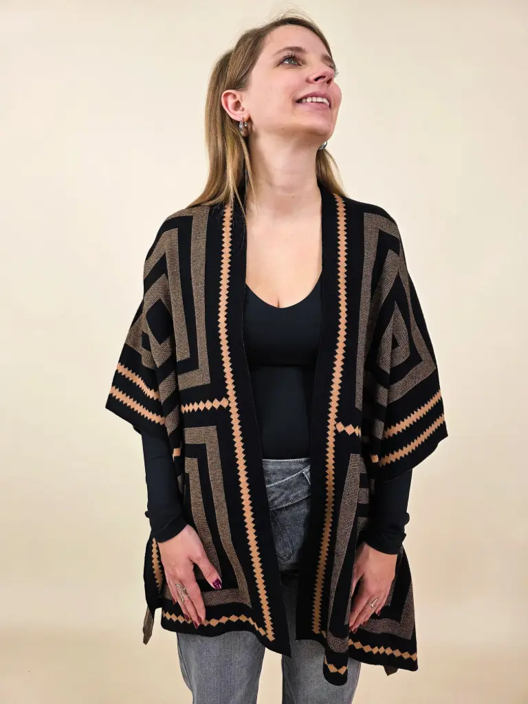 [00082] Gilet style kimono noir et camel
