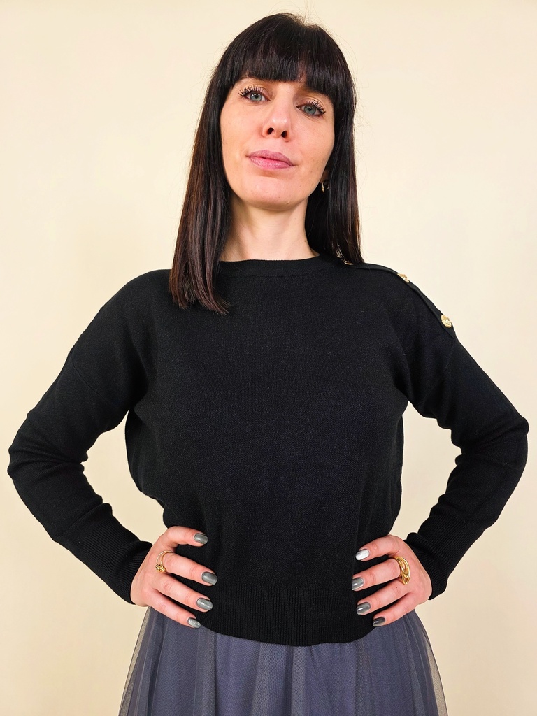 Pull noir élégant à boutons dorés et col rond