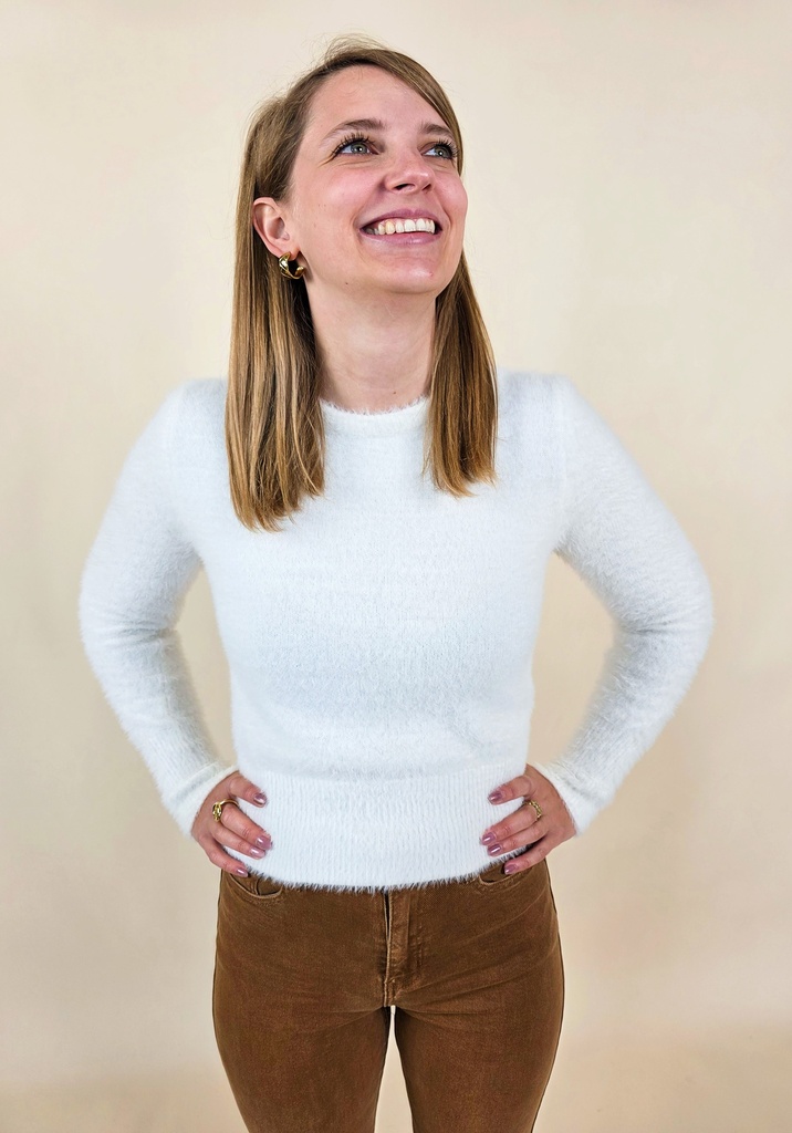 Pull blanc effet mohair