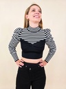 Top à manches longues rayé noir et blanc effet superposé.