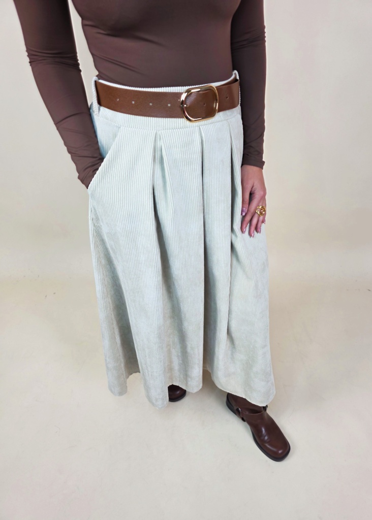 [00201] Jupe longue plissée en velours côtelé beige