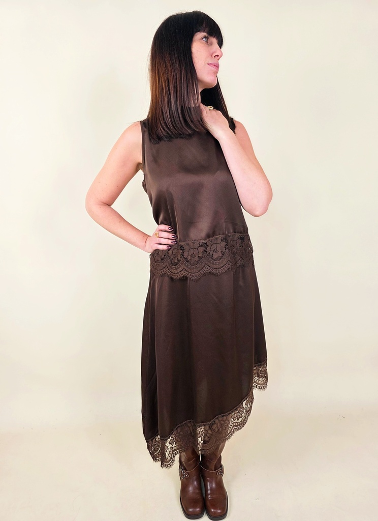 [00203] Jupe midi satinée marron asymétrique avec dentelle