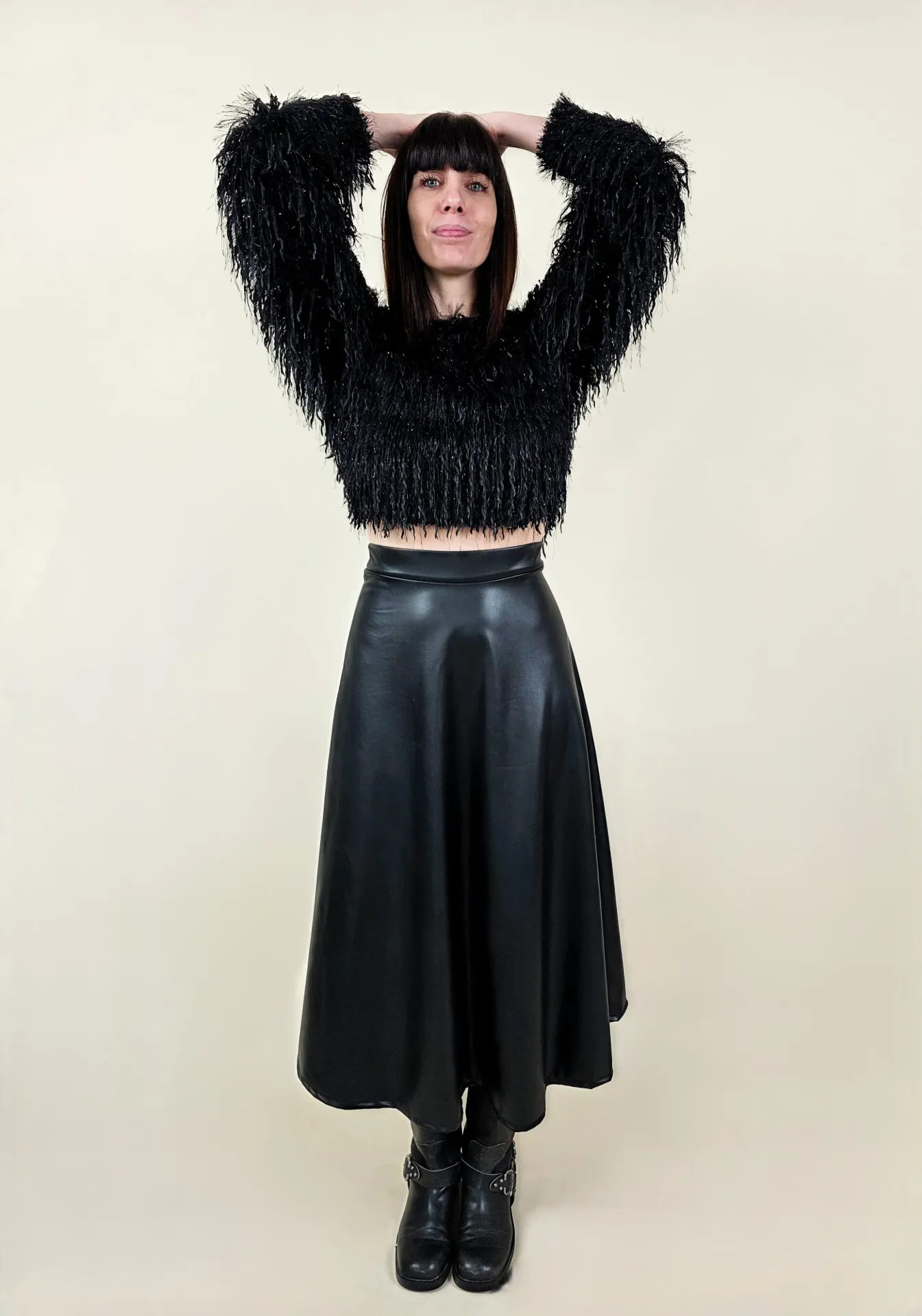 [00232] Jupe longue noire en similicuir