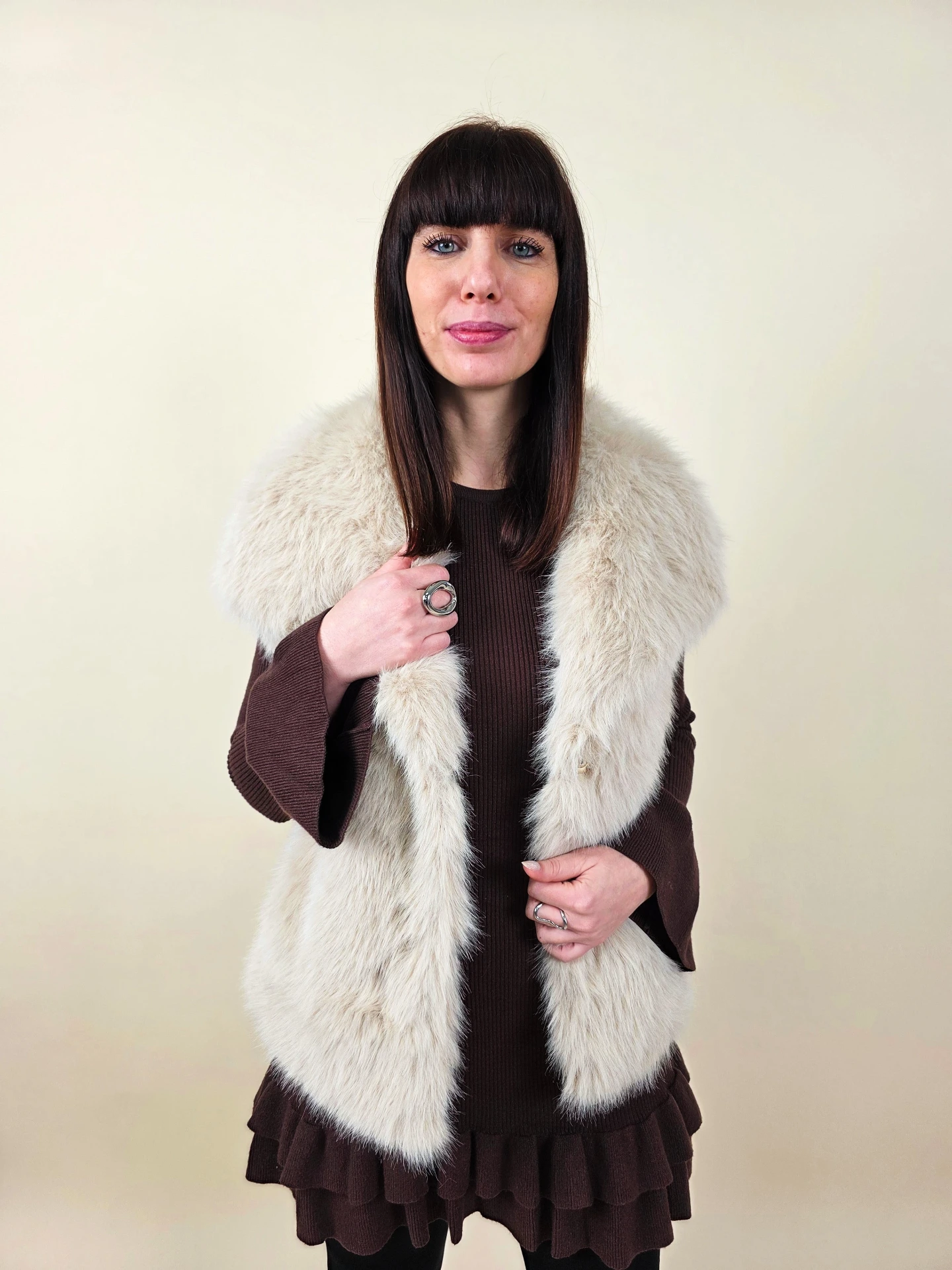 [00313] Veste sans manches beige clair