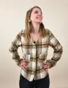 Veste courte beige et marron à carreaux 