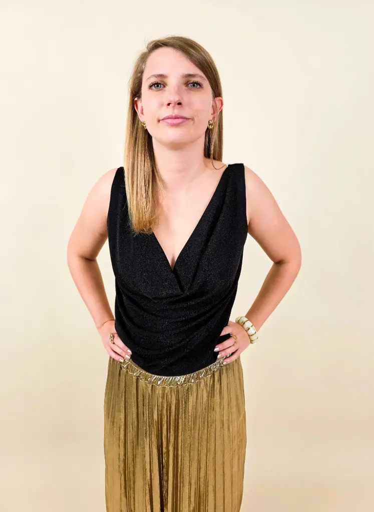 [00392] Top sans manches à col drapé 