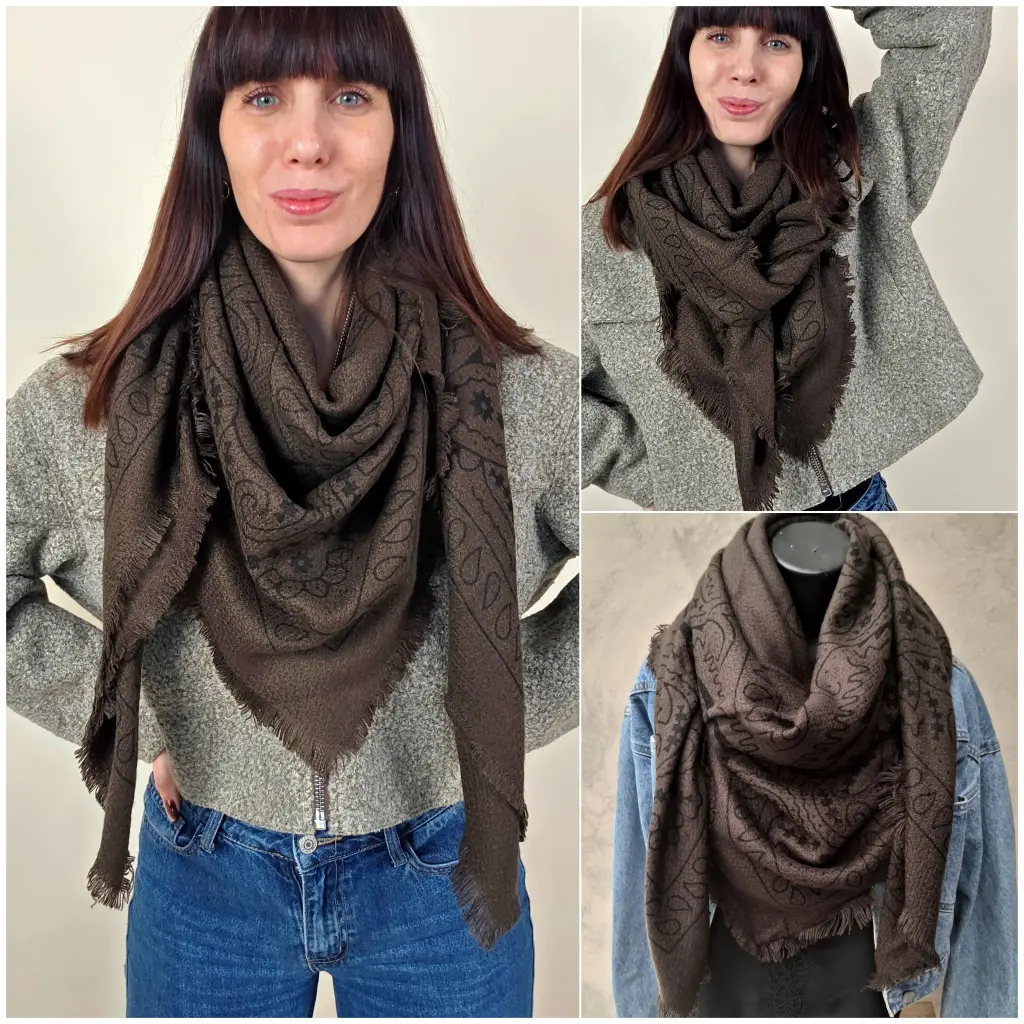 [00371] Echarpe carrée marron