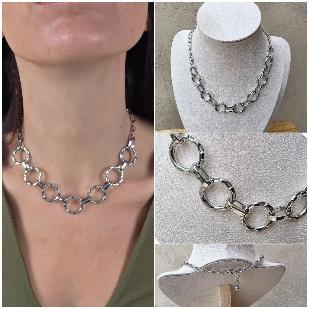 [00344] Collier argenté