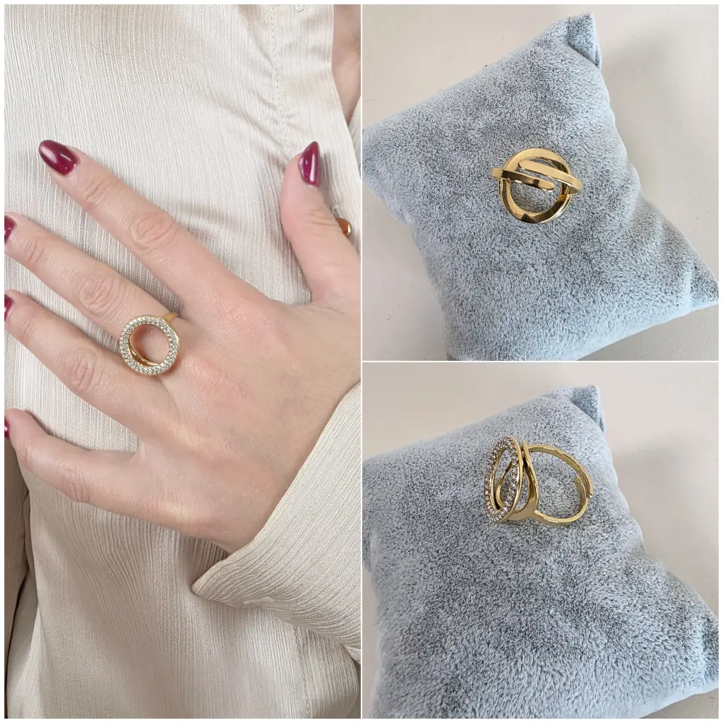 [00286] Bague dorée cercle ouvert pavé de strass