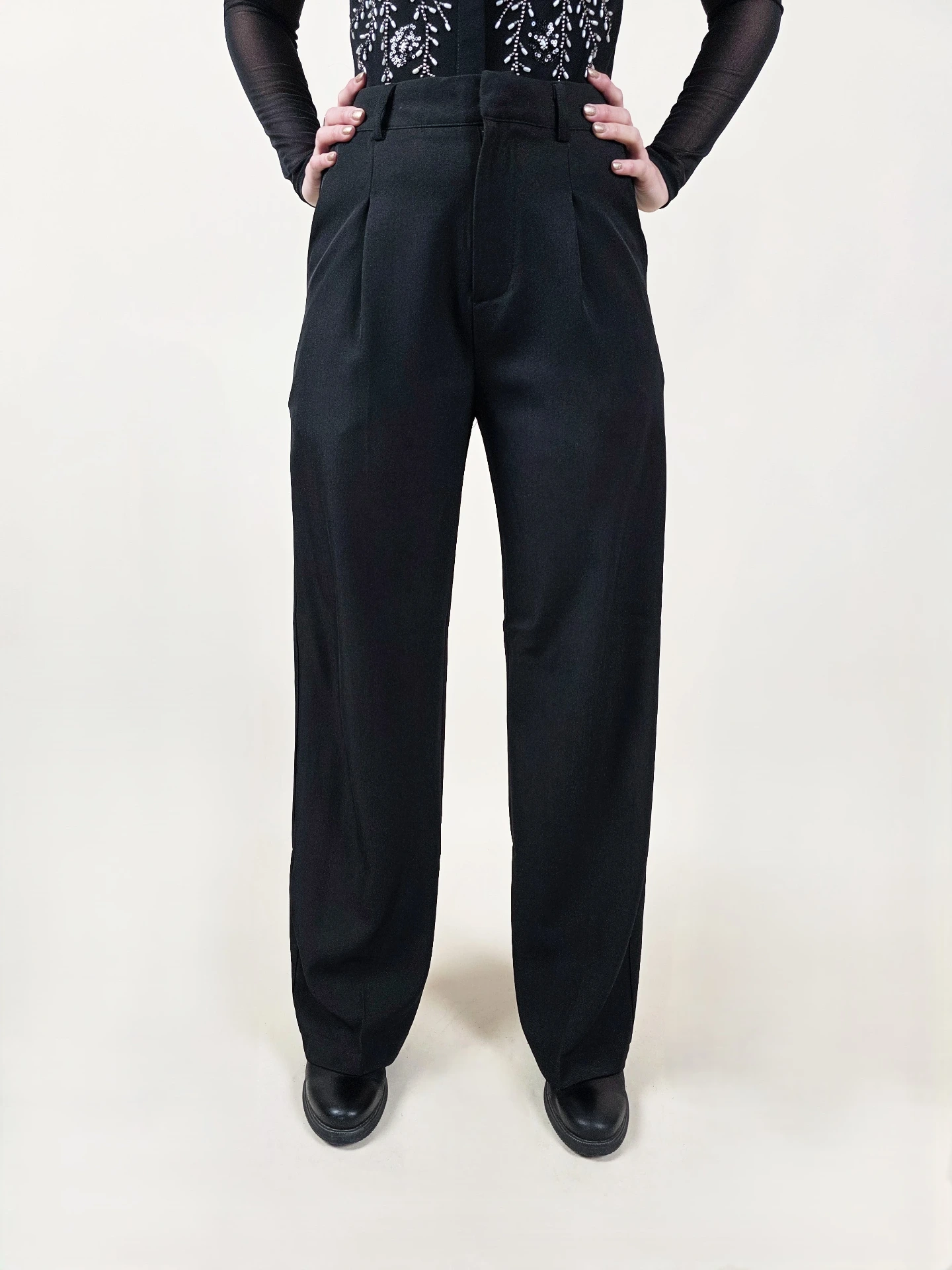 Pantalon noir large avec poches