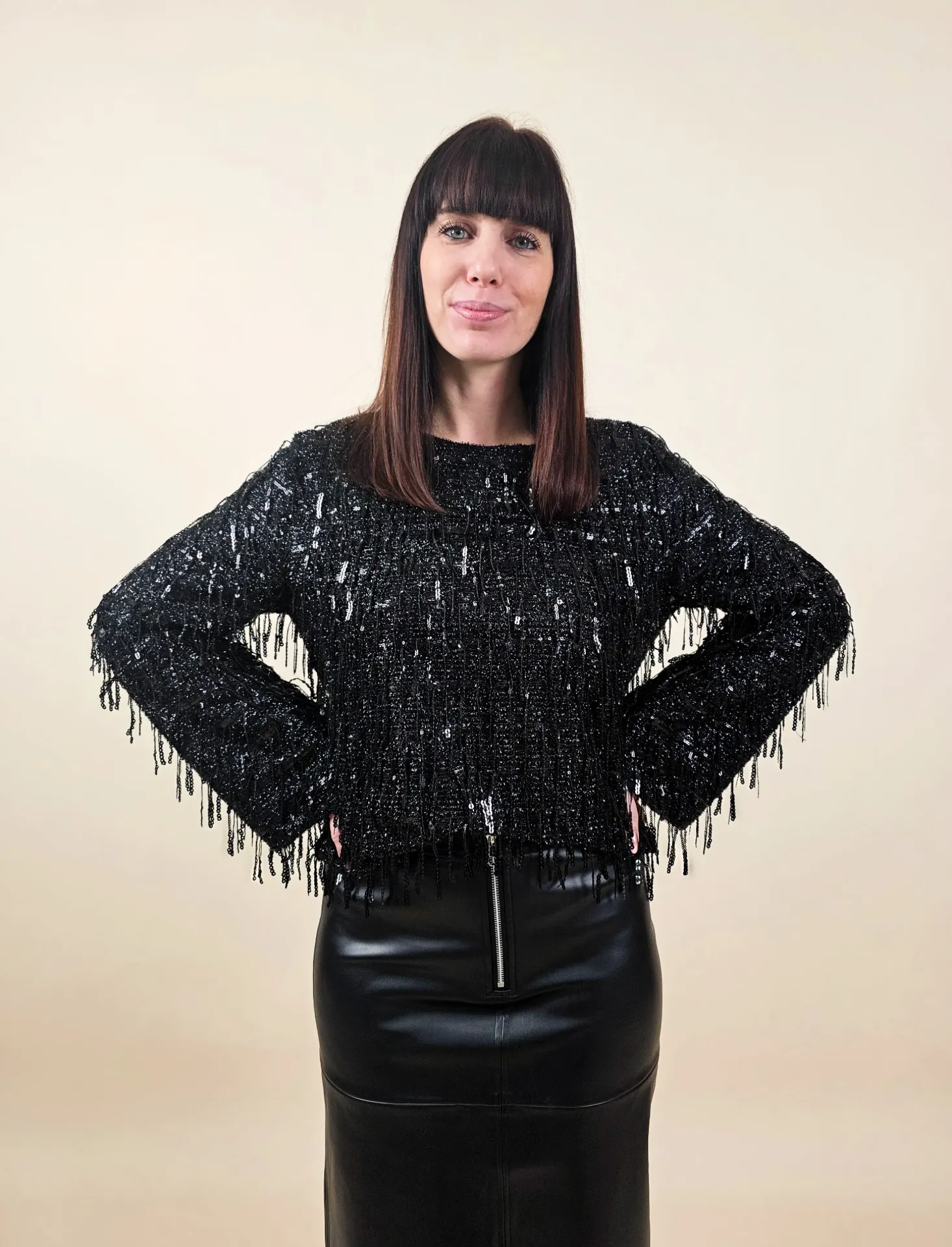 Blouse noir à sequins