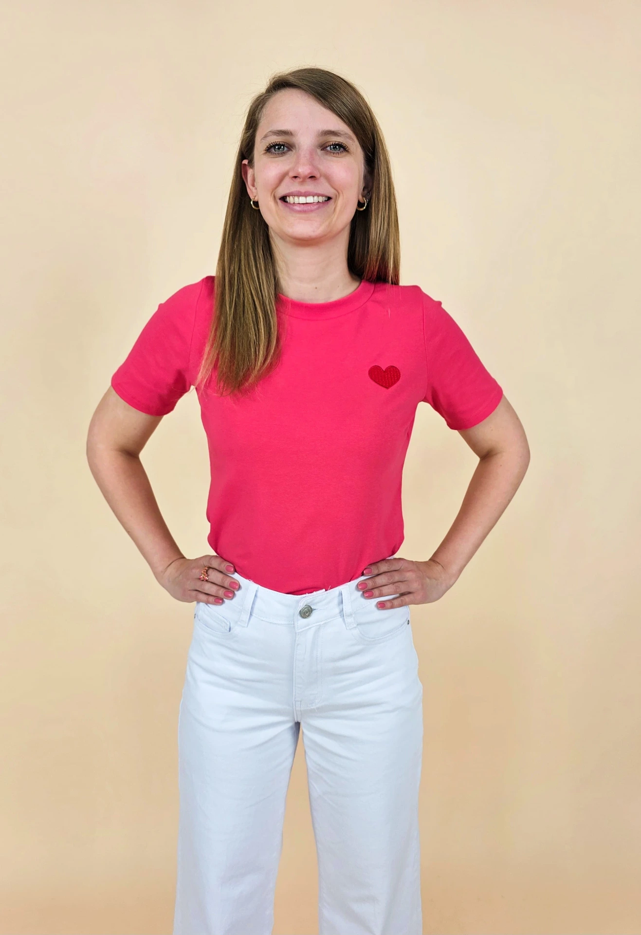 T-shirt rose fushia avec cœur brodé