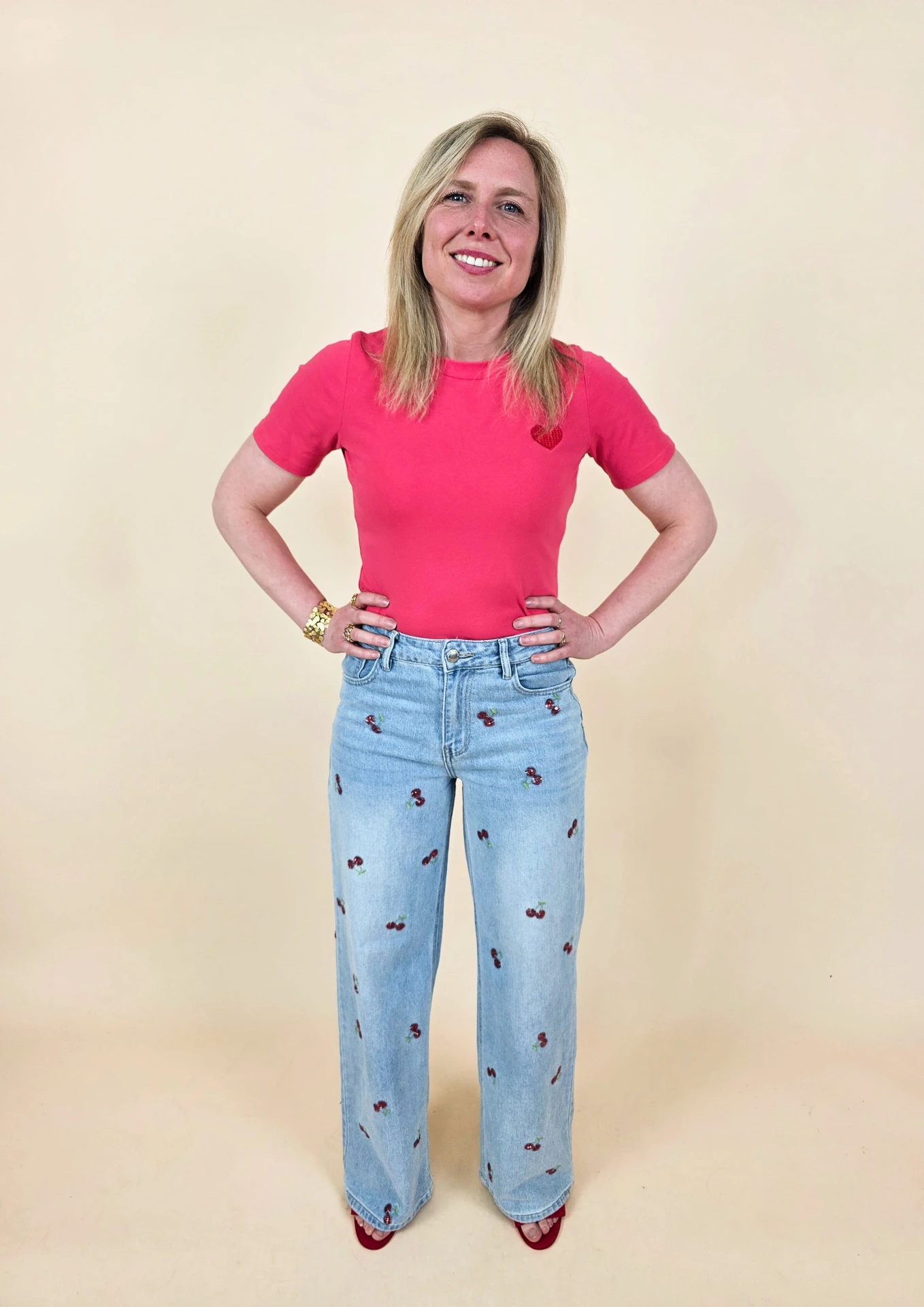 Jeans droit "Cherry Bliss" à sequins