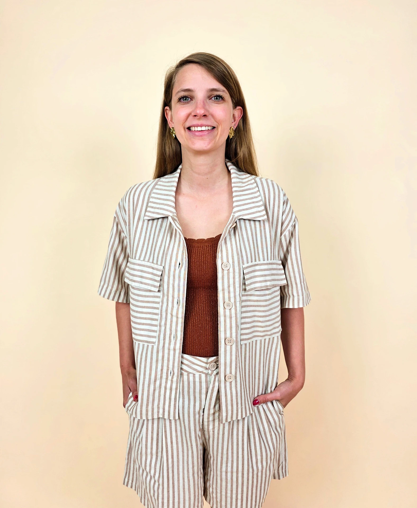Chemise à rayures beige