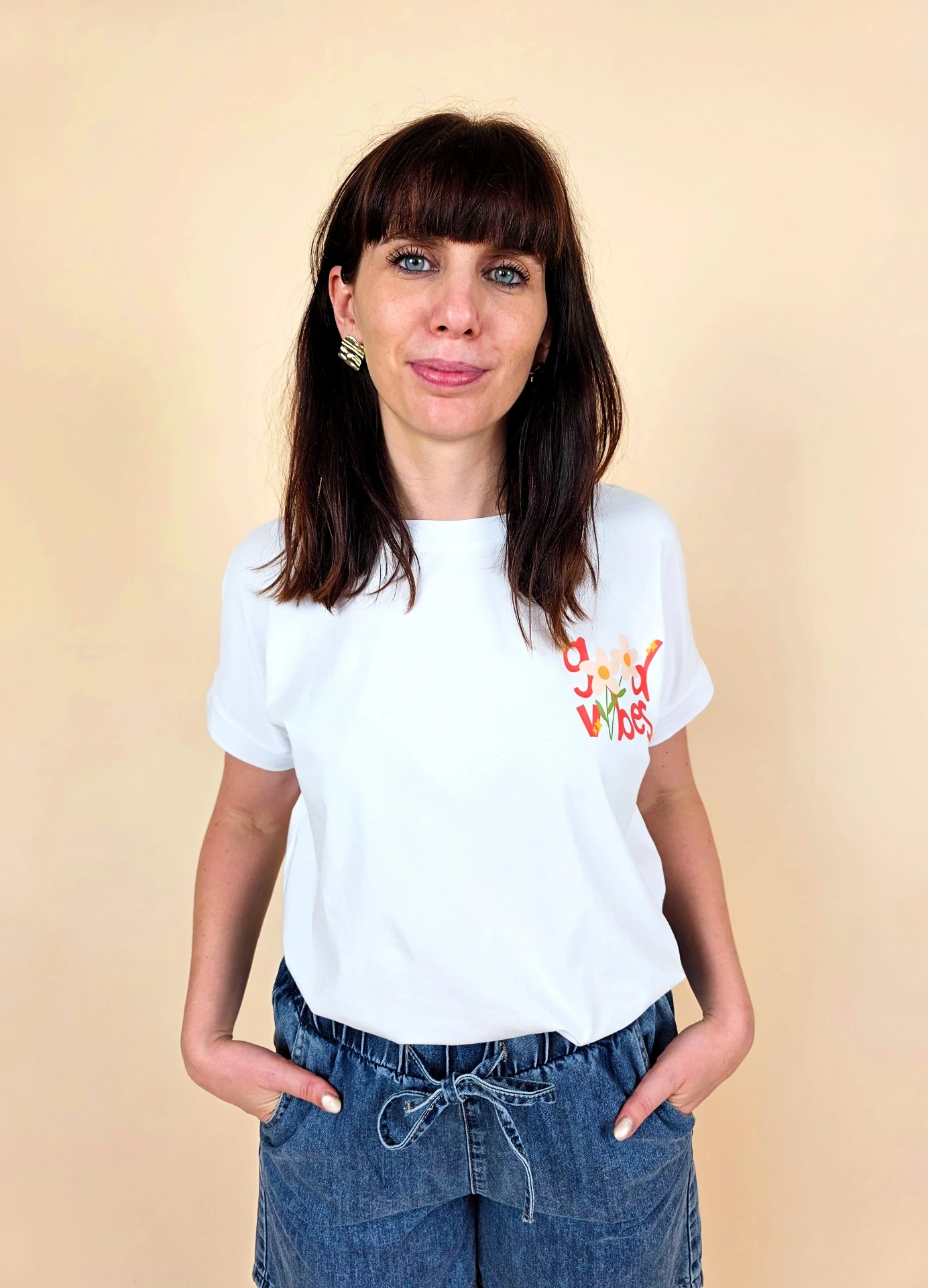 [00744] T-shirt blanc "Good Vibes"